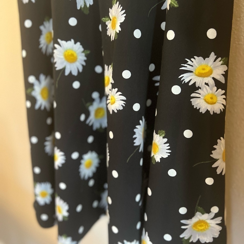 Faith and joy Women's Pleated Vintage Skirt Daisy - Picture 2 of 4